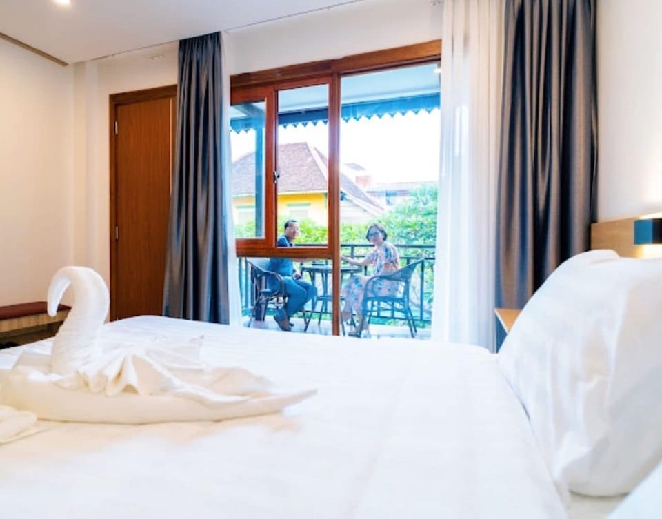 Deluxe Double Room | Egyptian cotton sheets, premium bedding, minibar, in-room safe
