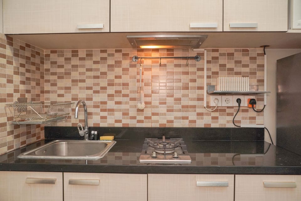 Apartment | Private kitchen | Full-size fridge, stovetop, rice cooker
