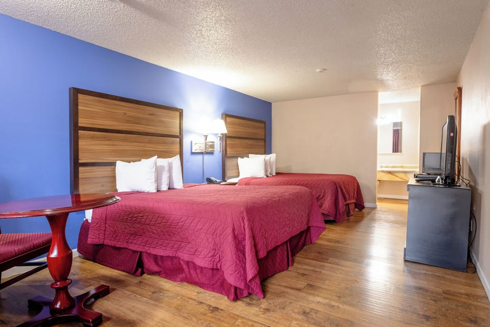 Free WiFi, bed sheets, wheelchair access