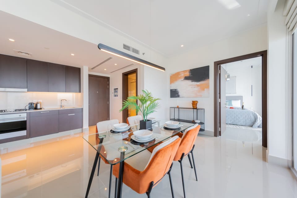Luxury Apartment, 1 Bedroom, Non Smoking, City View | Dining room