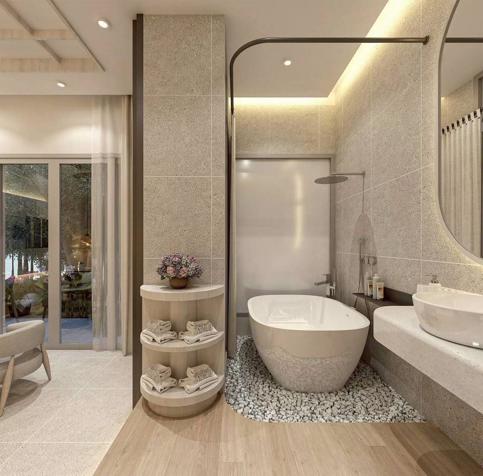 Deluxe Pool Access | Bathroom | Shower, free toiletries, hair dryer, bathrobes