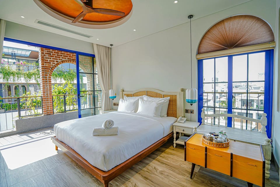 Superior Studio | Premium bedding, soundproofing, WiFi (free), individually decorated
