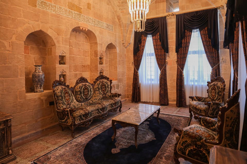 Presidential Double Room | Living area | TV