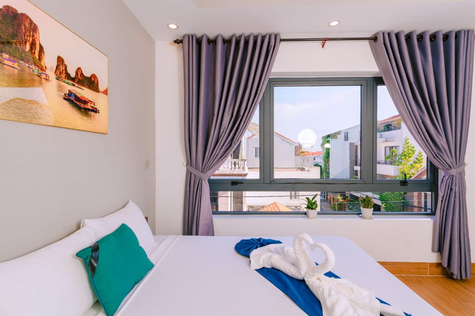 Premium bedding, down comforters, pillowtop beds, in-room safe
