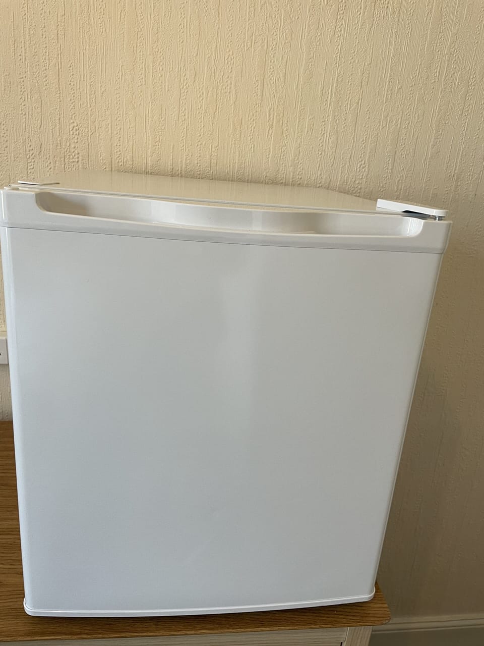 Desk, laptop workspace, iron/ironing board, free WiFi