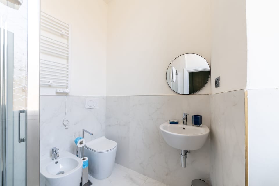 Comfort Room | Bathroom | Shower, rainfall showerhead, hair dryer, bidet