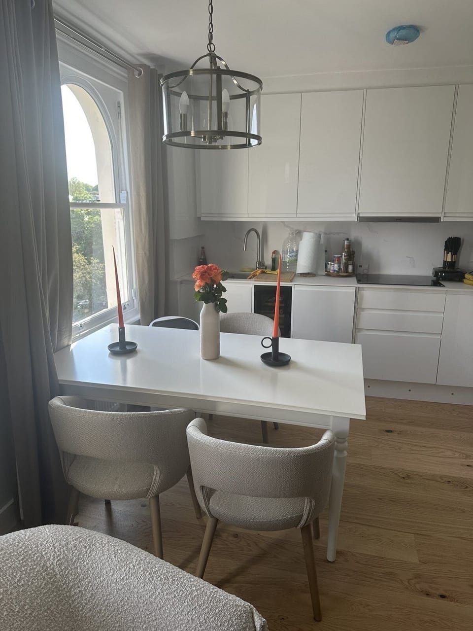 Deluxe Apartment | Private kitchen | Full-size fridge, microwave, oven, dishwasher