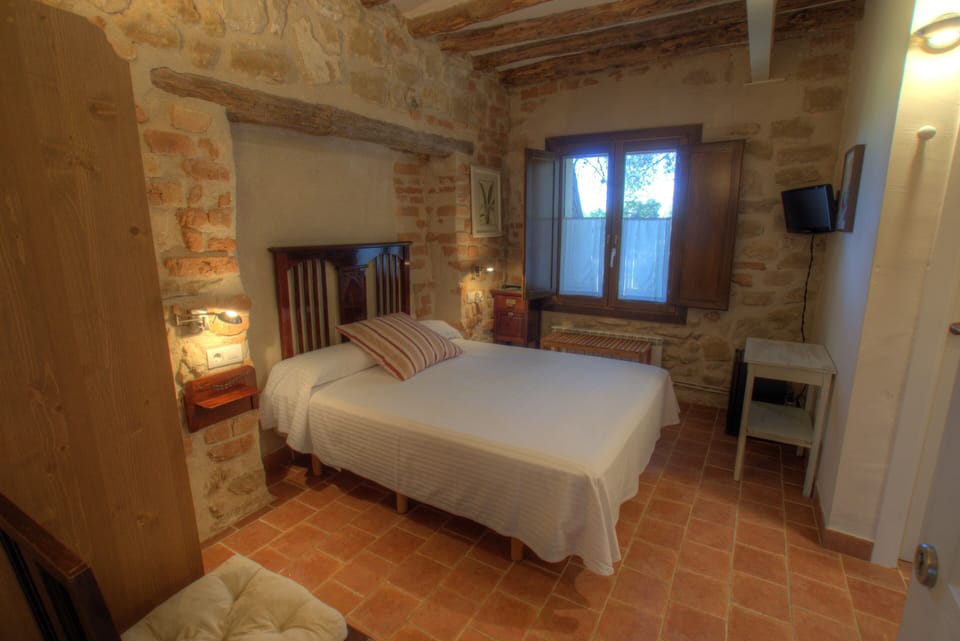 Room (5 Jara) | Individually decorated, individually furnished, soundproofing, free WiFi