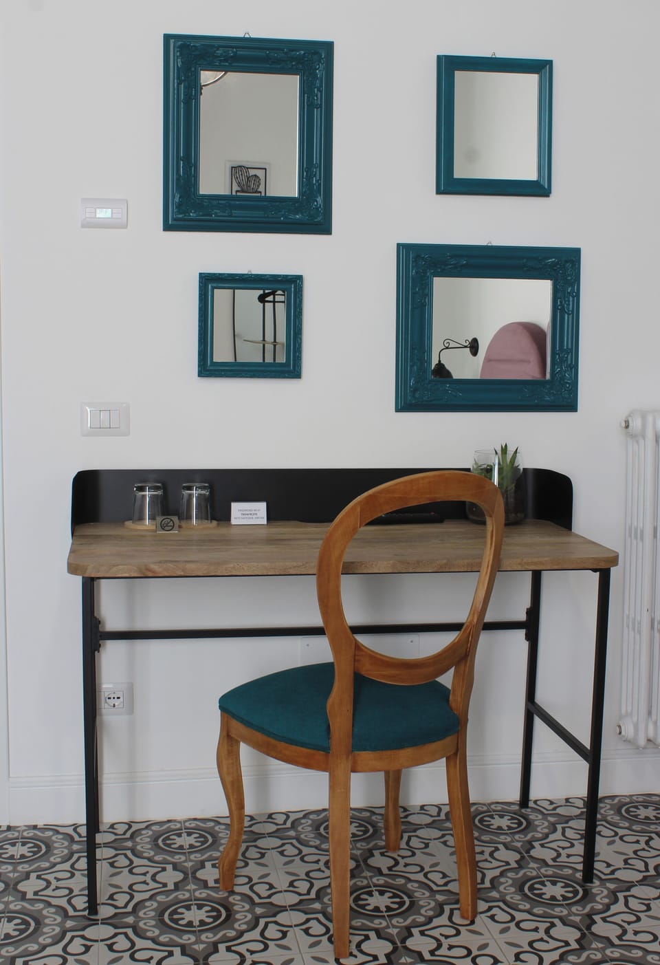 Triple Room | Desk, travel crib, free WiFi, bed sheets