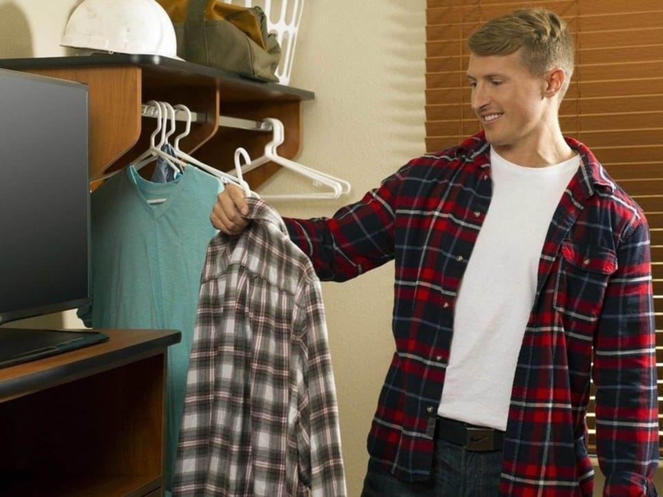 Desk, laptop workspace, iron/ironing board, free WiFi