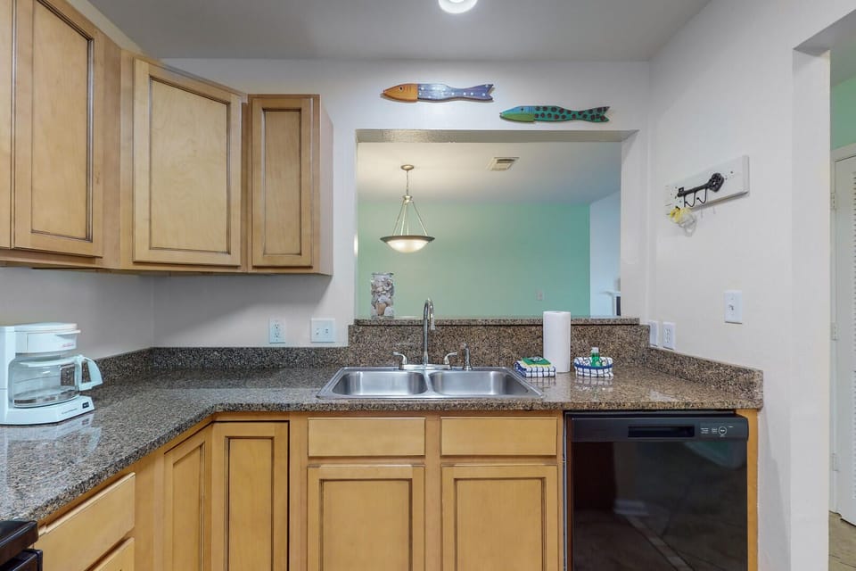Condo, Multiple Beds, Balcony, Garden View | Private kitchen | Fridge, microwave, oven, stovetop