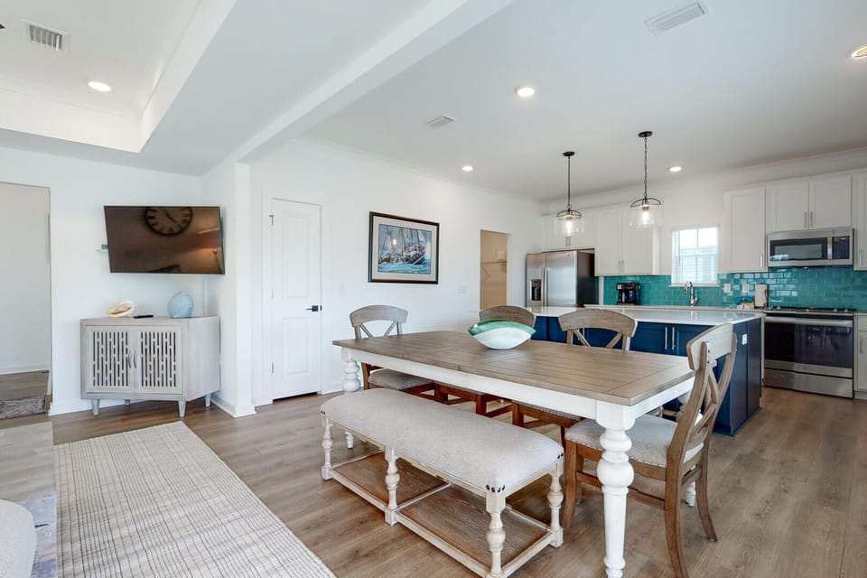 House, Multiple Beds, Balcony, Garden View | Private kitchen | Fridge, microwave, oven, stovetop