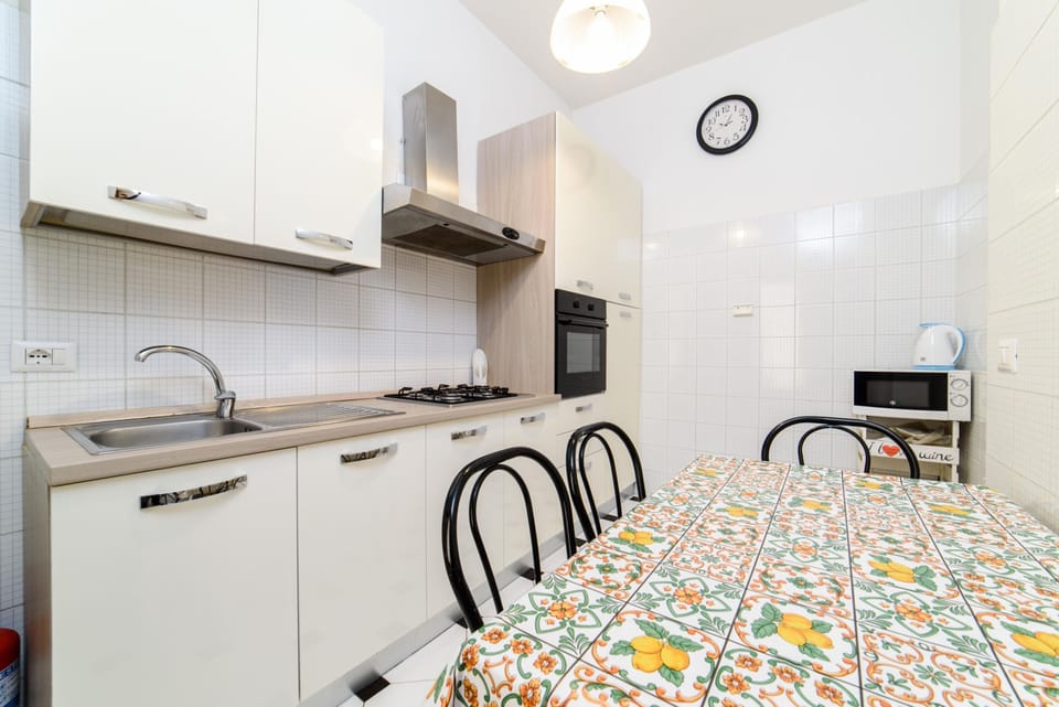 House | 1 bedroom