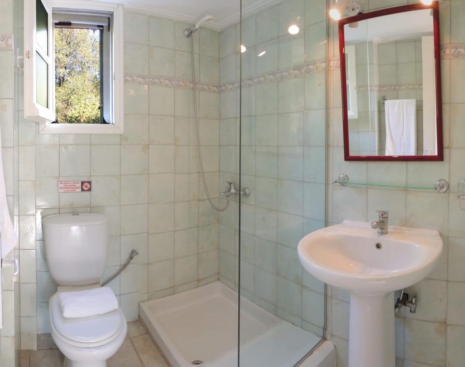 Villa Daphne - Agios Nikitas Villas Villa in Peloponnese, Western Greece and the Ionian