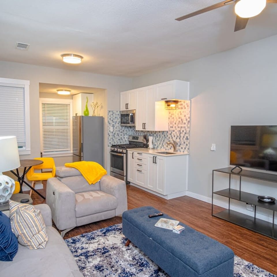 House | 1 bedroom