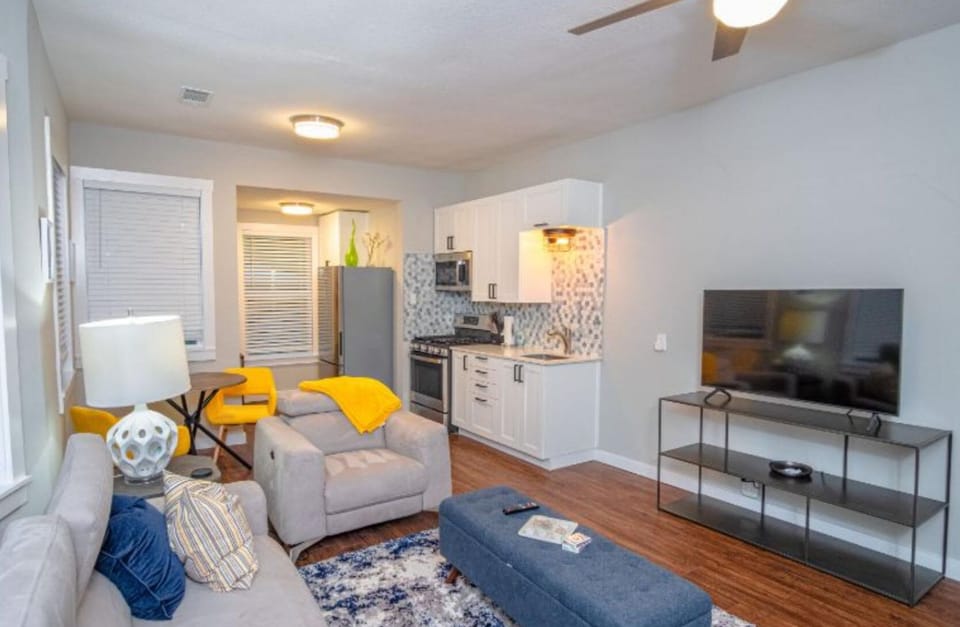 House | 1 bedroom