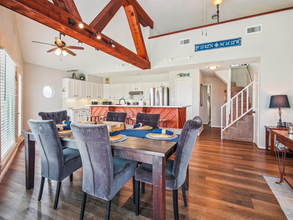 House, Multiple Beds, Patio, Ocean View | Dining
