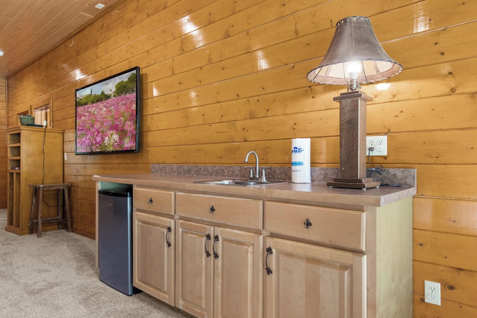 Studio (6 Bedrooms) | Property amenity