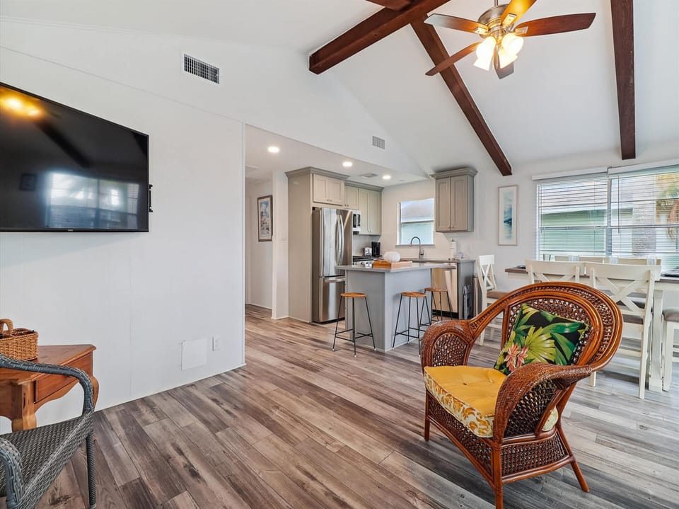 House (2 Bedrooms) | Property amenity