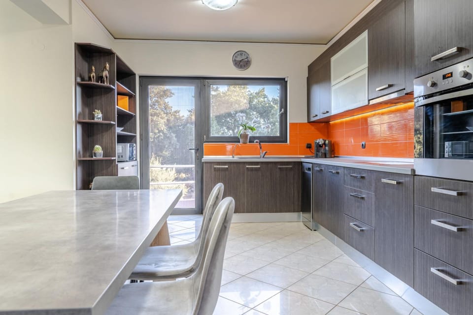 House | 3 bedrooms, soundproofing