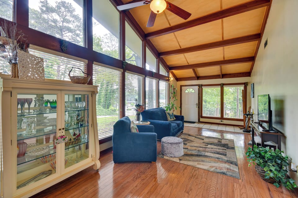 House (3 Bedrooms) | Interior