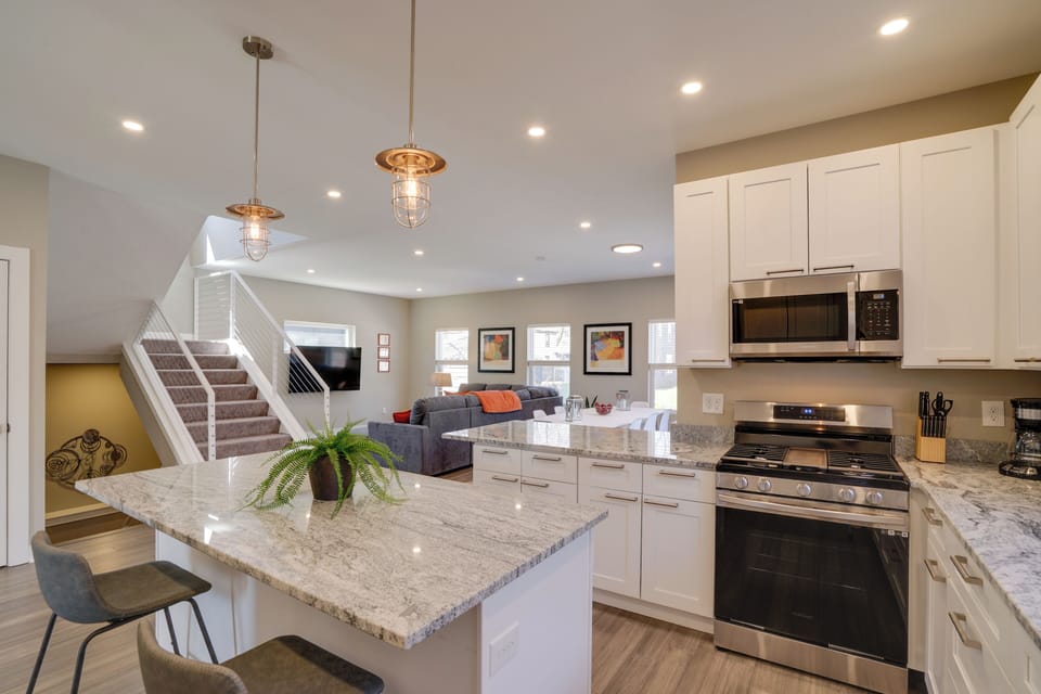 House (5 Bedrooms) | Interior
