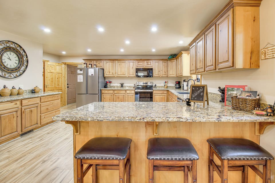 House (4 Bedrooms) | Interior