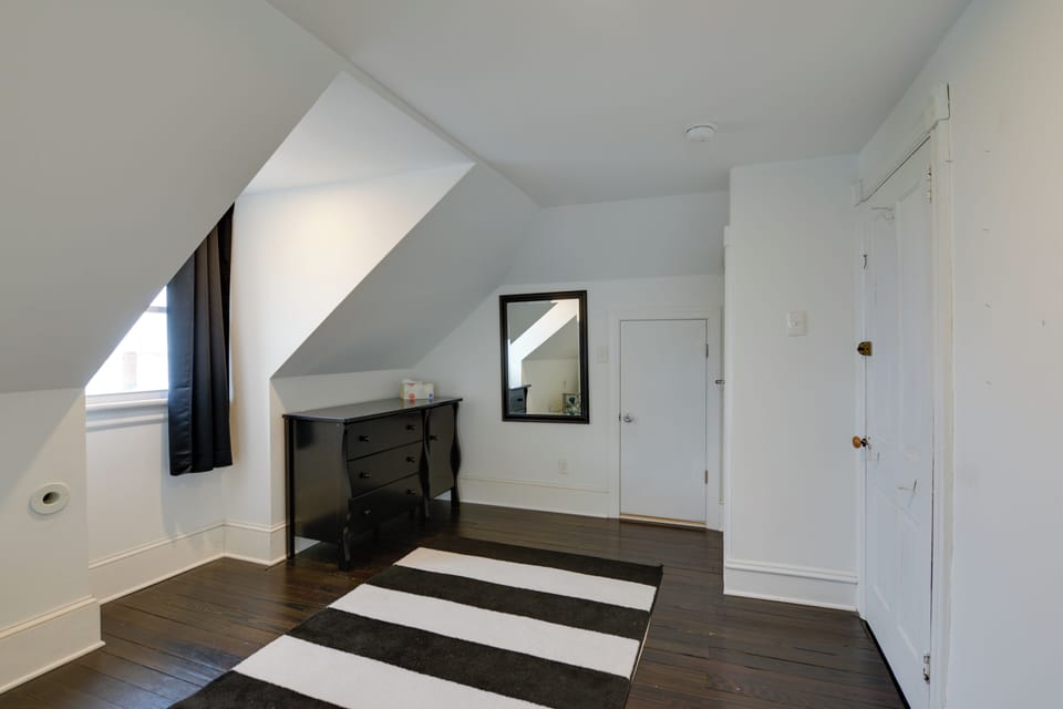 House (5 Bedrooms) | Interior
