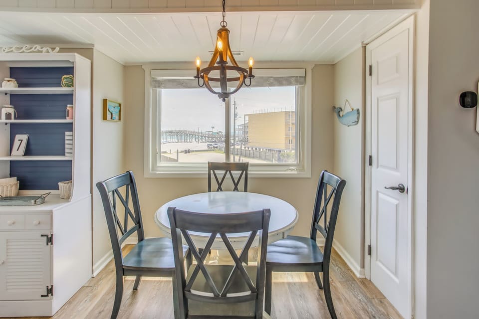 Ocean-view Balcony: Carolina Beach Condo! Apartment in Carolina Beach