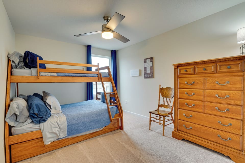 House (3 Bedrooms) | Interior