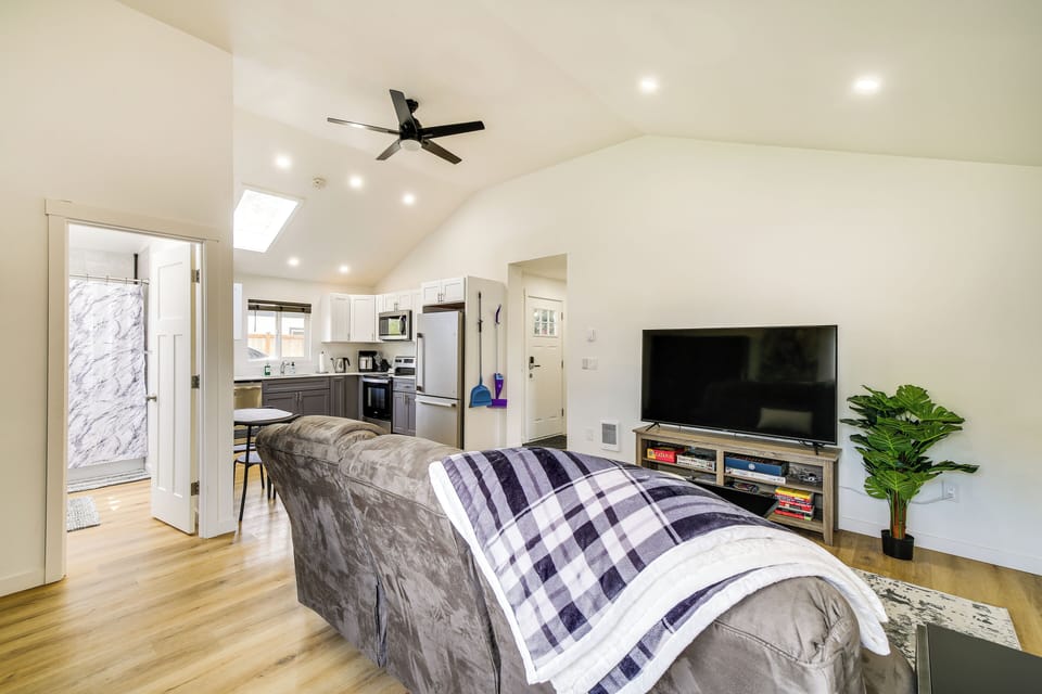 House (2 Bedrooms) | Interior