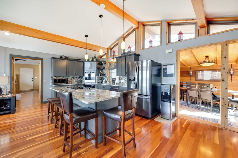 House (3 Bedrooms) | Interior