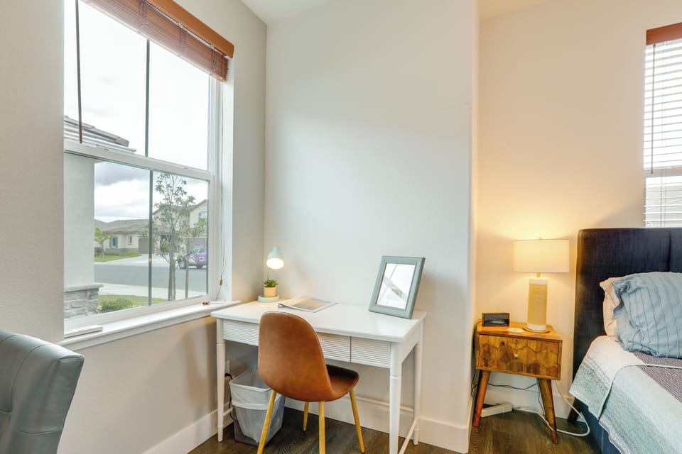Apartment (0 Bedroom) | Interior