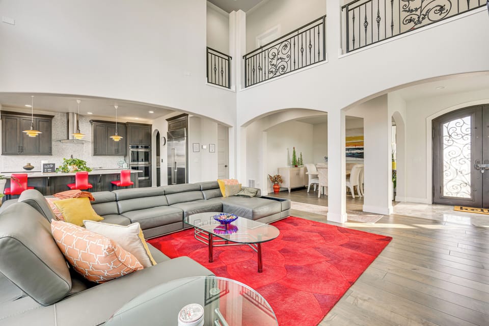 House (4 Bedrooms) | Interior