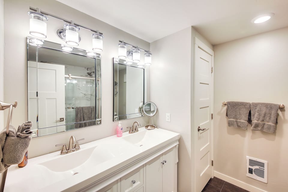 Waterfront Sandpoint Condo: Lake Access! Apartment in Sandpoint