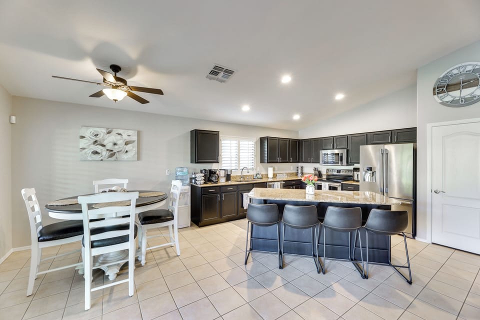 House (3 Bedrooms) | Interior
