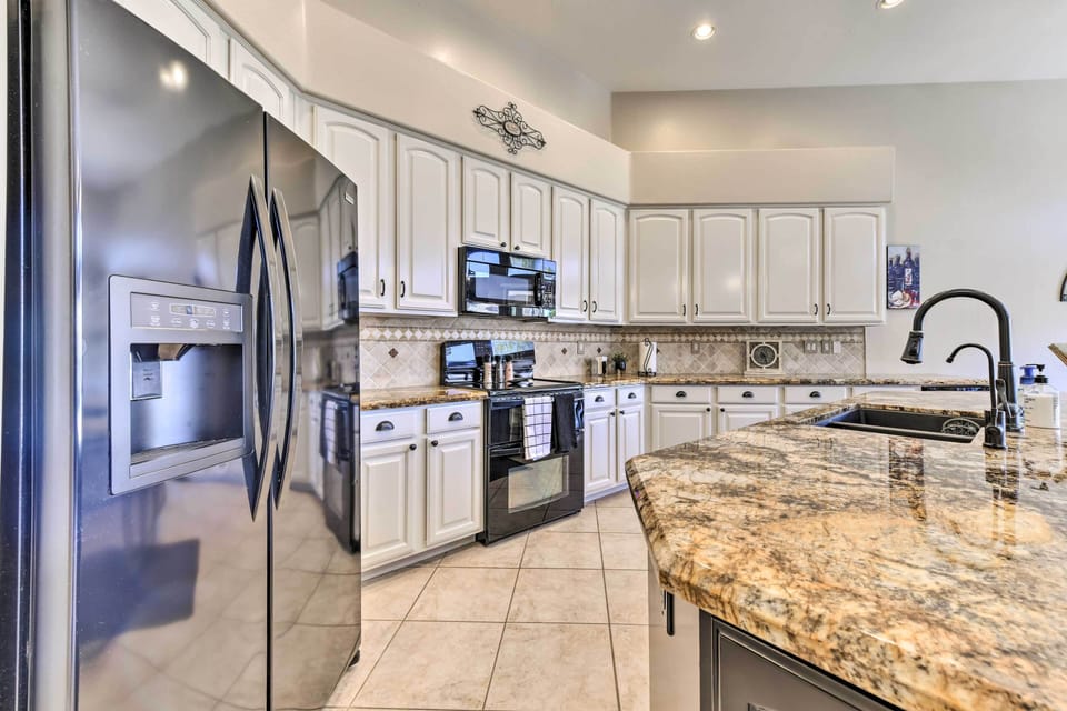House (3 Bedrooms) | Interior