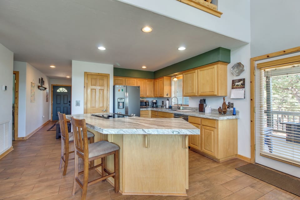 House (3 Bedrooms) | Interior