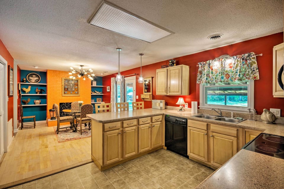 House (4 Bedrooms) | Interior