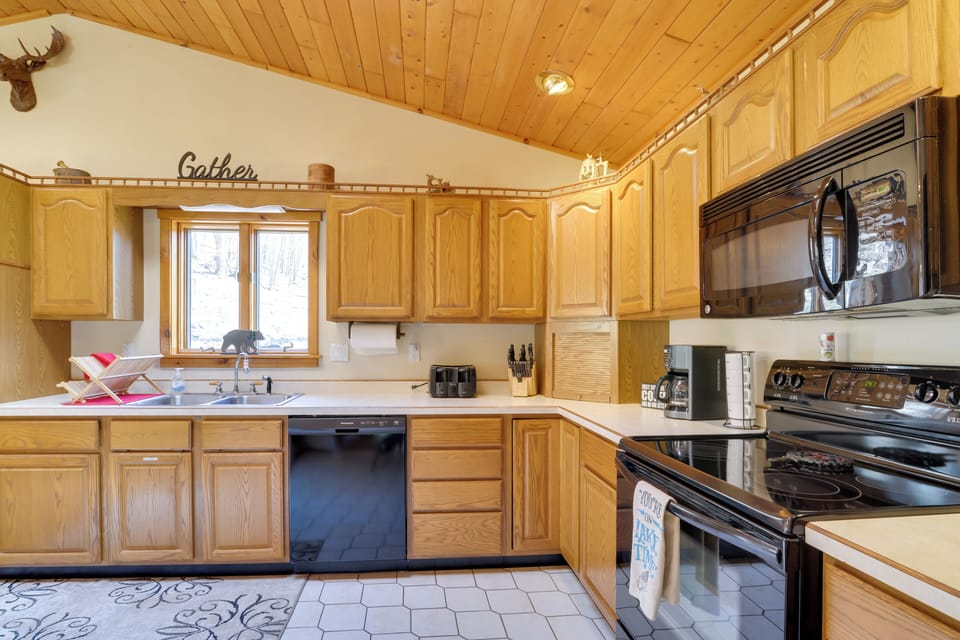 House (3 Bedrooms) | Interior