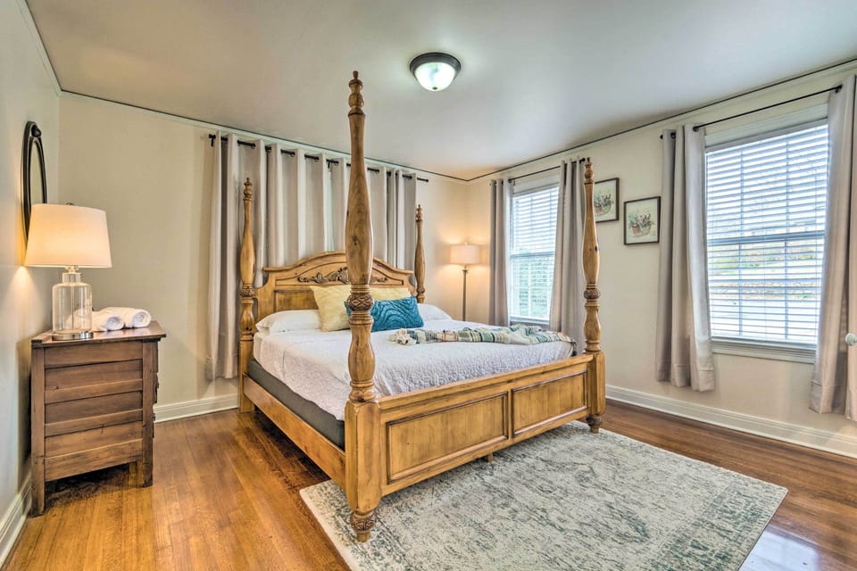 Little Rock Home ~ 5 Mi to Downtown! Cottage in Little Rock