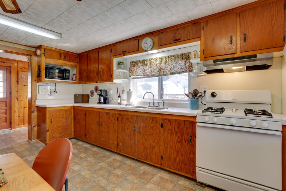 House (2 Bedrooms) | Interior