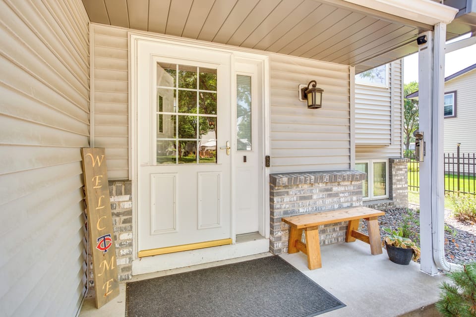 House (5 Bedrooms) | Interior