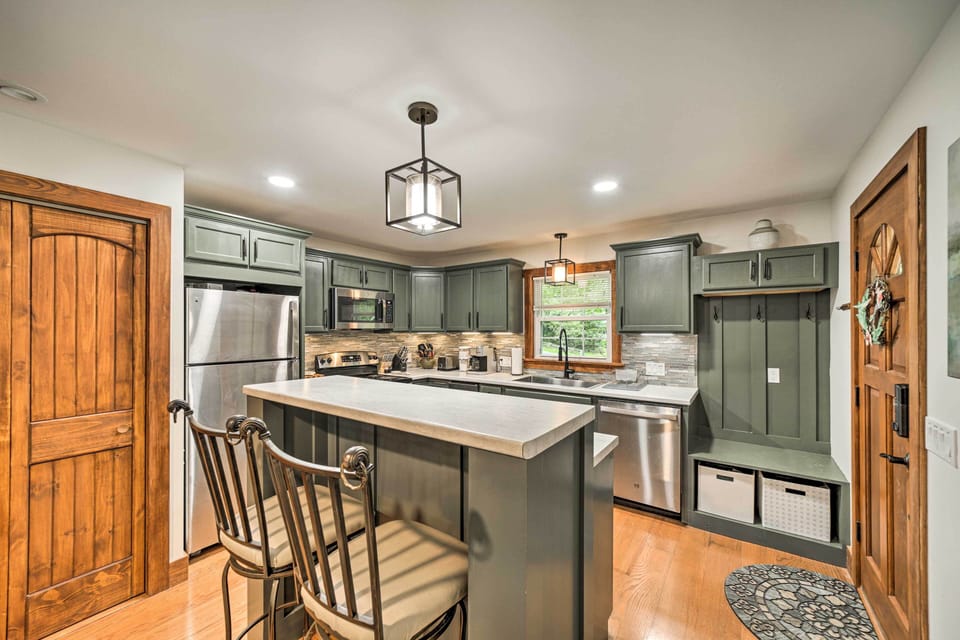 House (2 Bedrooms) | Interior