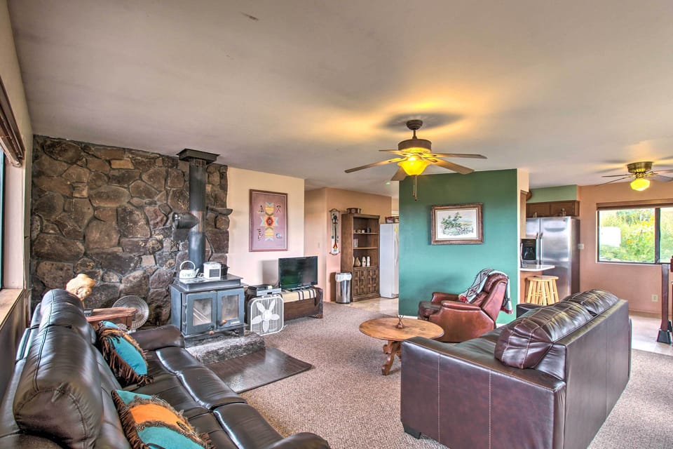 House (3 Bedrooms) | Interior