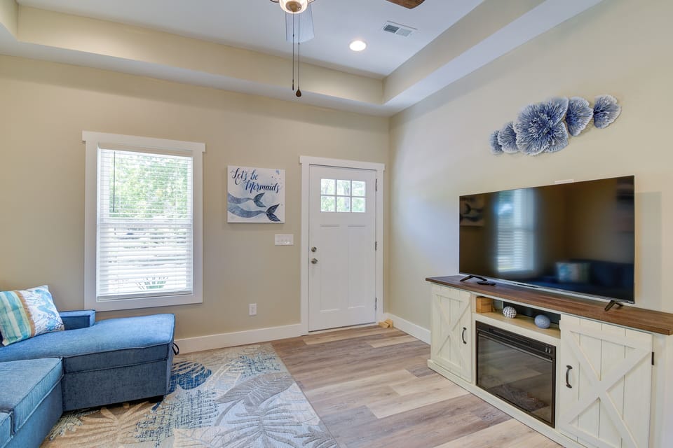 House (2 Bedrooms) | Interior