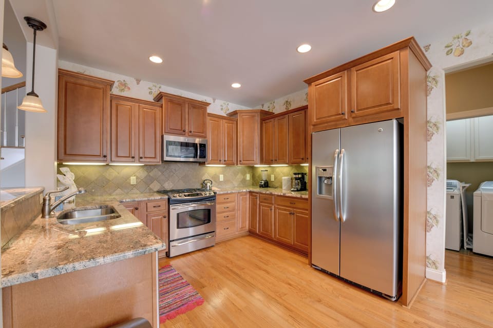 House (5 Bedrooms) | Interior