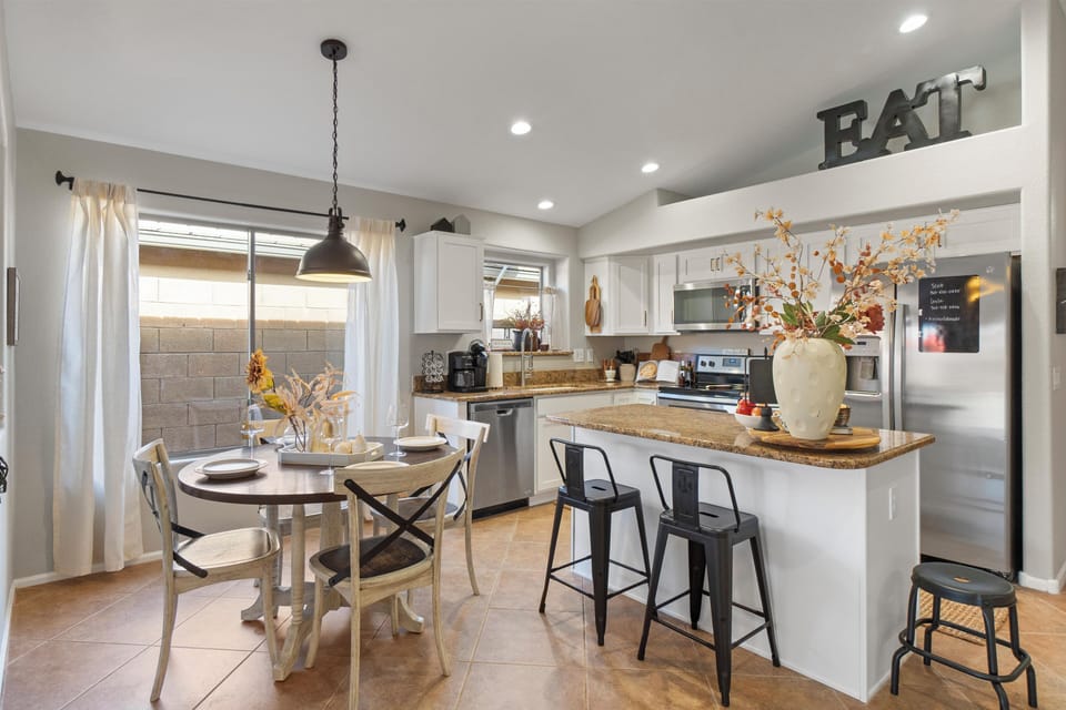House (4 Bedrooms) | Interior