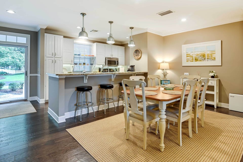 Cottage (2 Bedrooms) | Interior