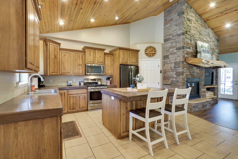 House (3 Bedrooms) | Interior